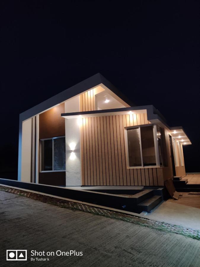 Royal Meadows Igatpuri 2Bhk Poolside Villa エクステリア 写真