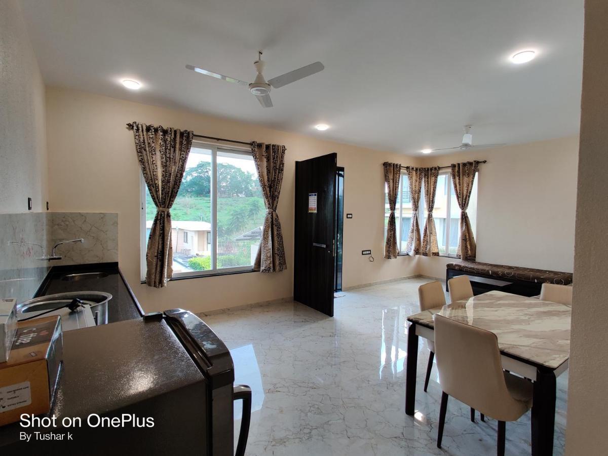 Royal Meadows Igatpuri 2Bhk Poolside Villa エクステリア 写真