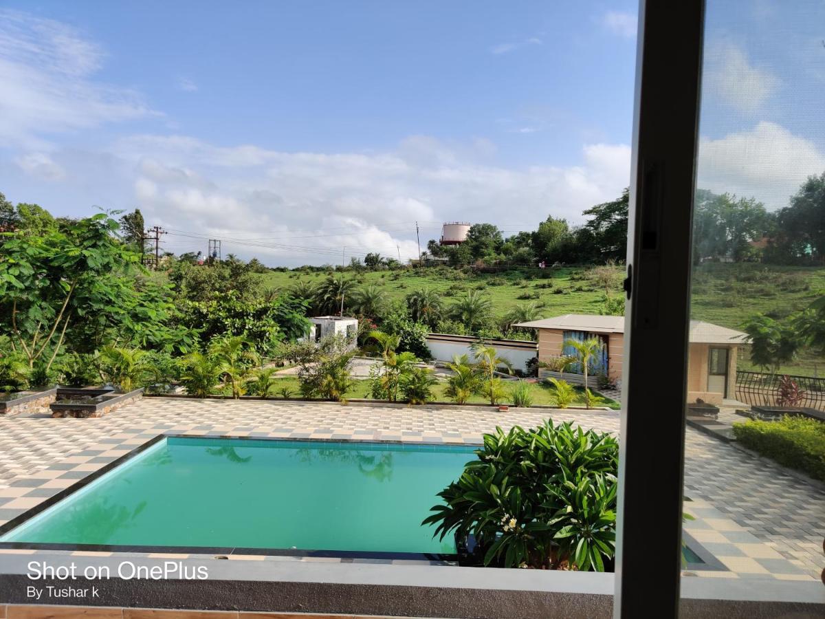 Royal Meadows Igatpuri 2Bhk Poolside Villa エクステリア 写真