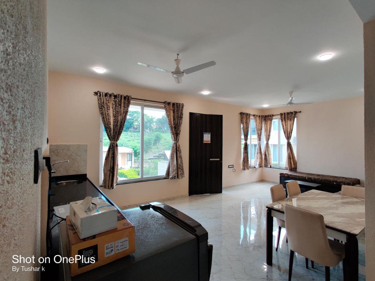 Royal Meadows Igatpuri 2Bhk Poolside Villa エクステリア 写真