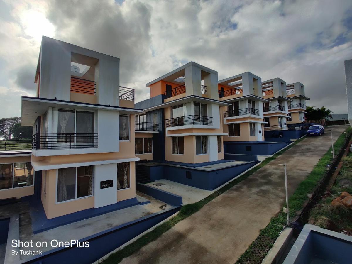 Royal Meadows Igatpuri 2Bhk Poolside Villa エクステリア 写真
