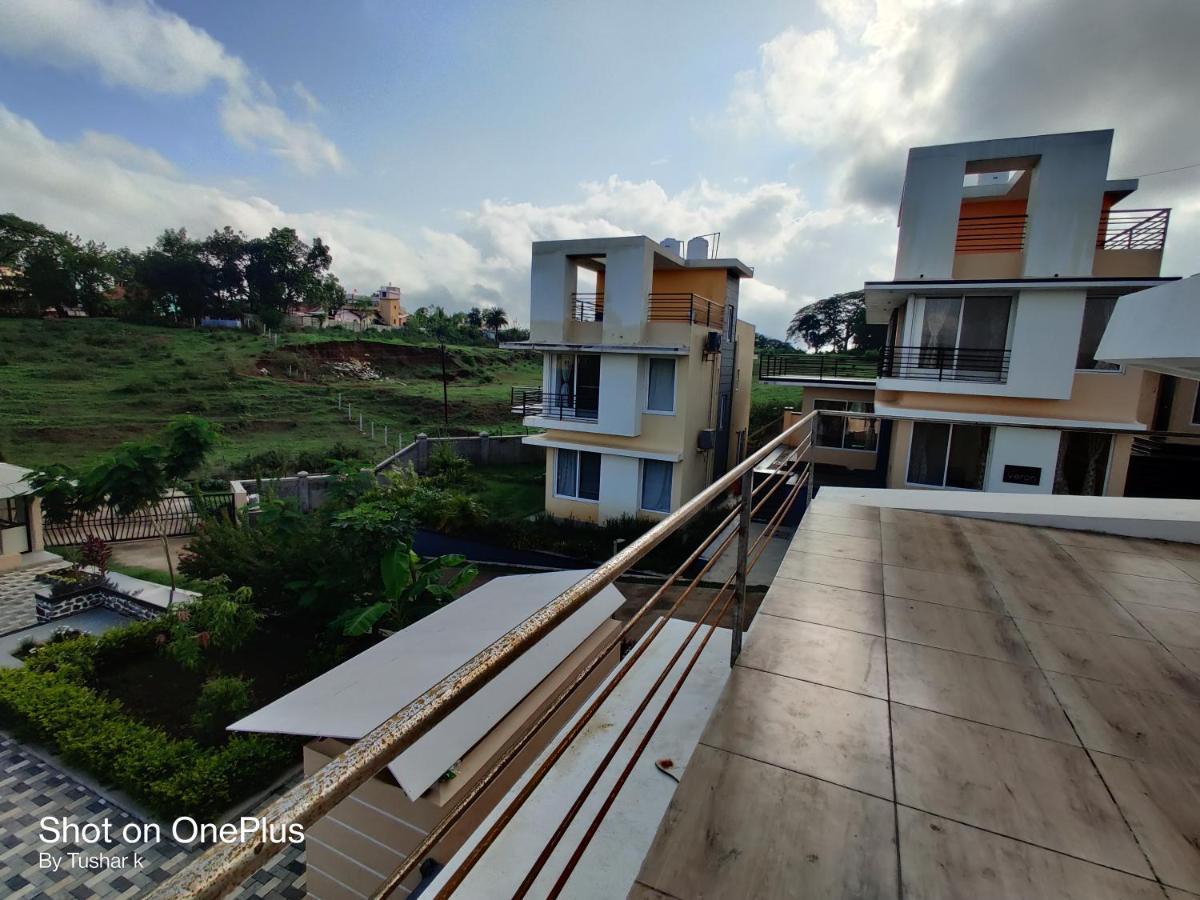 Royal Meadows Igatpuri 2Bhk Poolside Villa エクステリア 写真