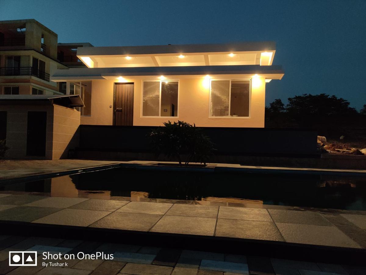 Royal Meadows Igatpuri 2Bhk Poolside Villa エクステリア 写真